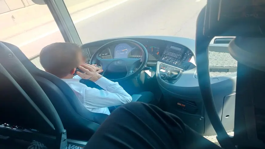 Jandarma telefonla konuşan şoföre ceza kestirdi