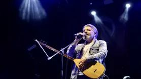 Sanatçı Ali Kınık Muğla'da konser verdi