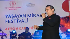 Şarkıcı Ferhat Göçer, Afyonkarahisar'da konser verdi