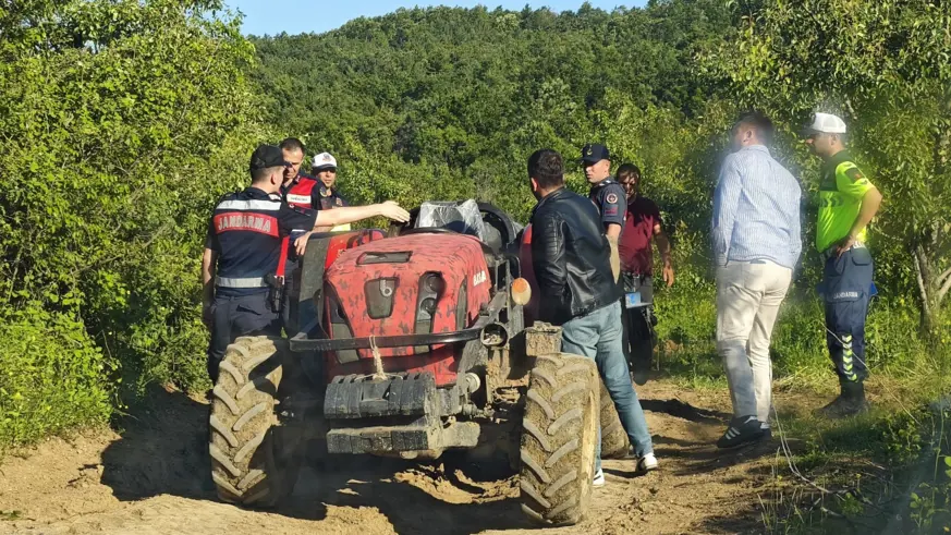 Babasının kullandığı traktörün altında kalan çocuk hayatını kaybetti