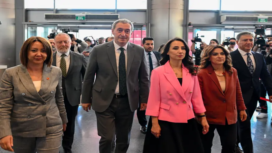 CHP Genel Başkanı Özel, DEM Parti heyeti ile görüştü