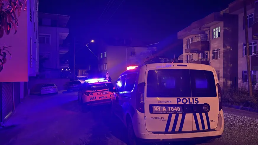 Silahla karnından yaralanmış halde bulundu