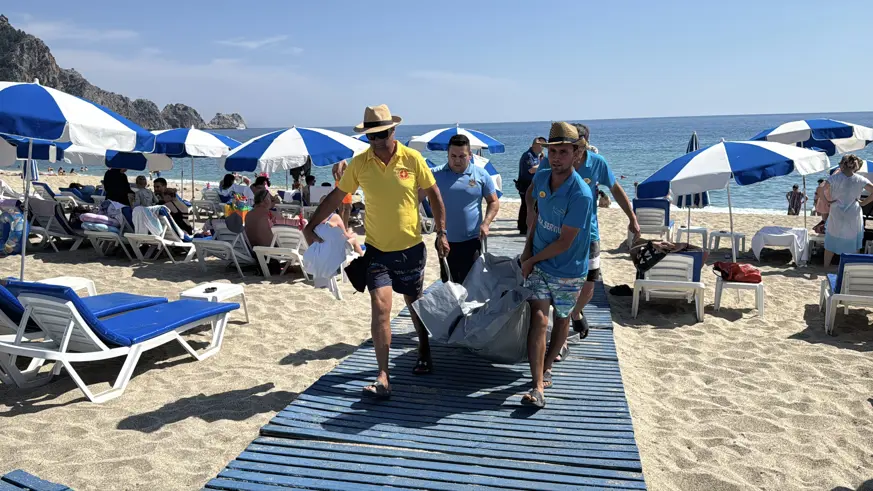 Sahilde güneşlenen Alman turist öldü