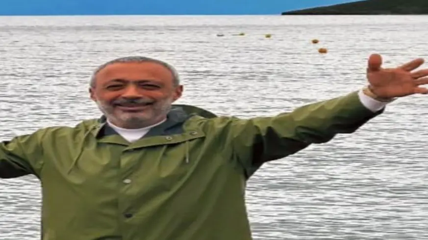 Ayağına ağırlık bağlayıp denize atladı