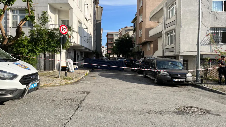 Boşanma aşamasındaki eşini silahla yaralayan koca intihar etti